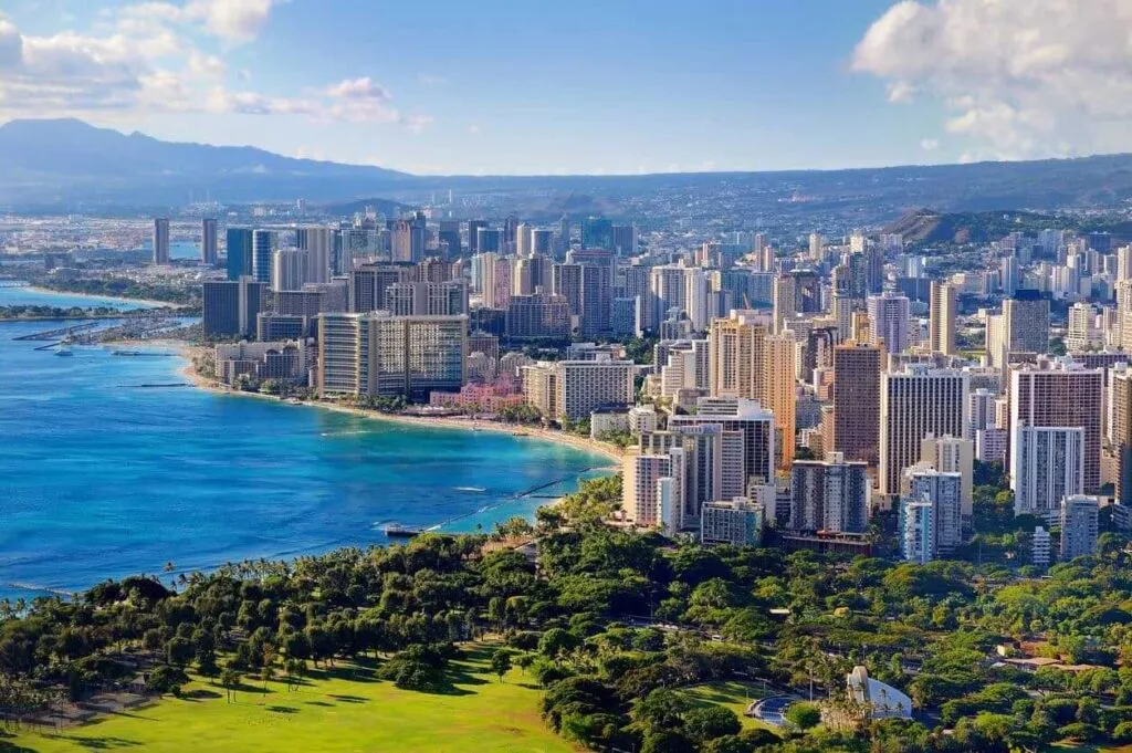 Spectacular view of Honolulu city, Oahu