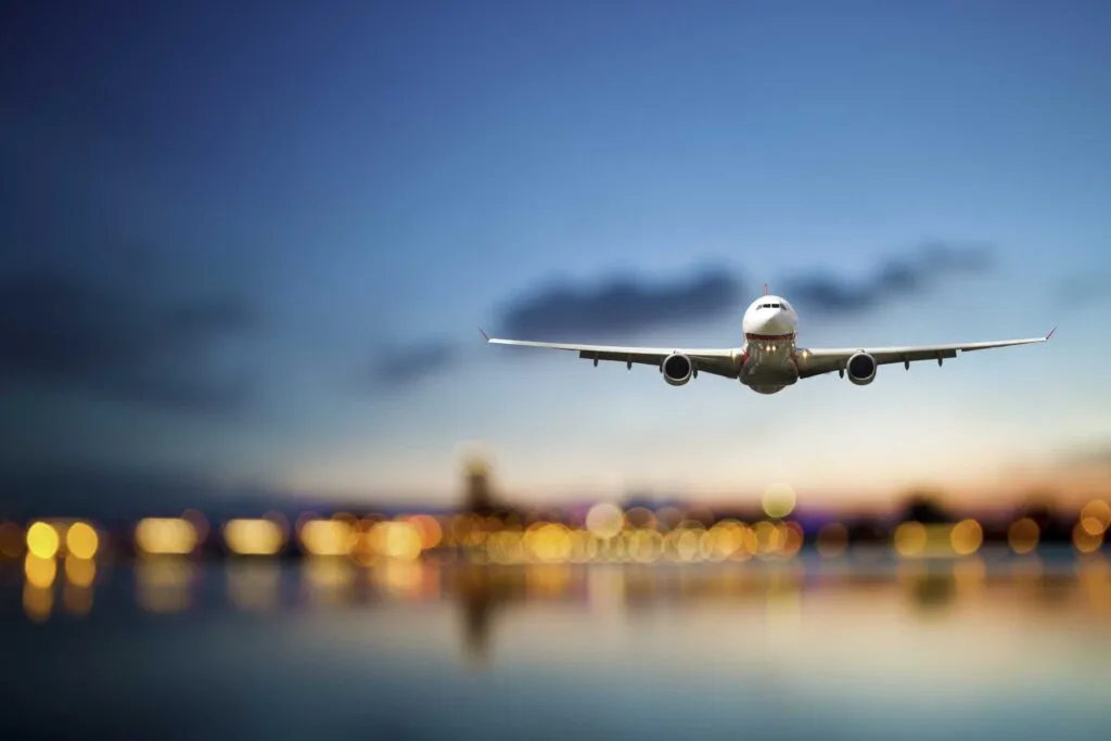 Aeroplane flying into airport